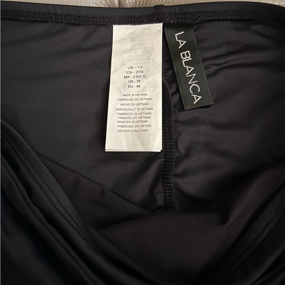 La Blanca black shirred band hipster swim bottom - Picture 5 of 5